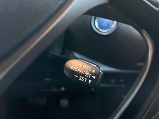 2018 Toyota C-HR - Thumbnail