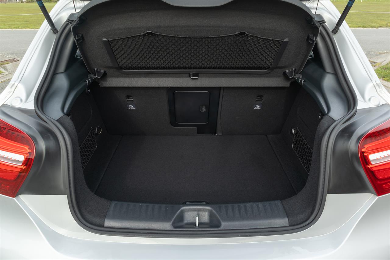 2017 Mercedes-Benz A180