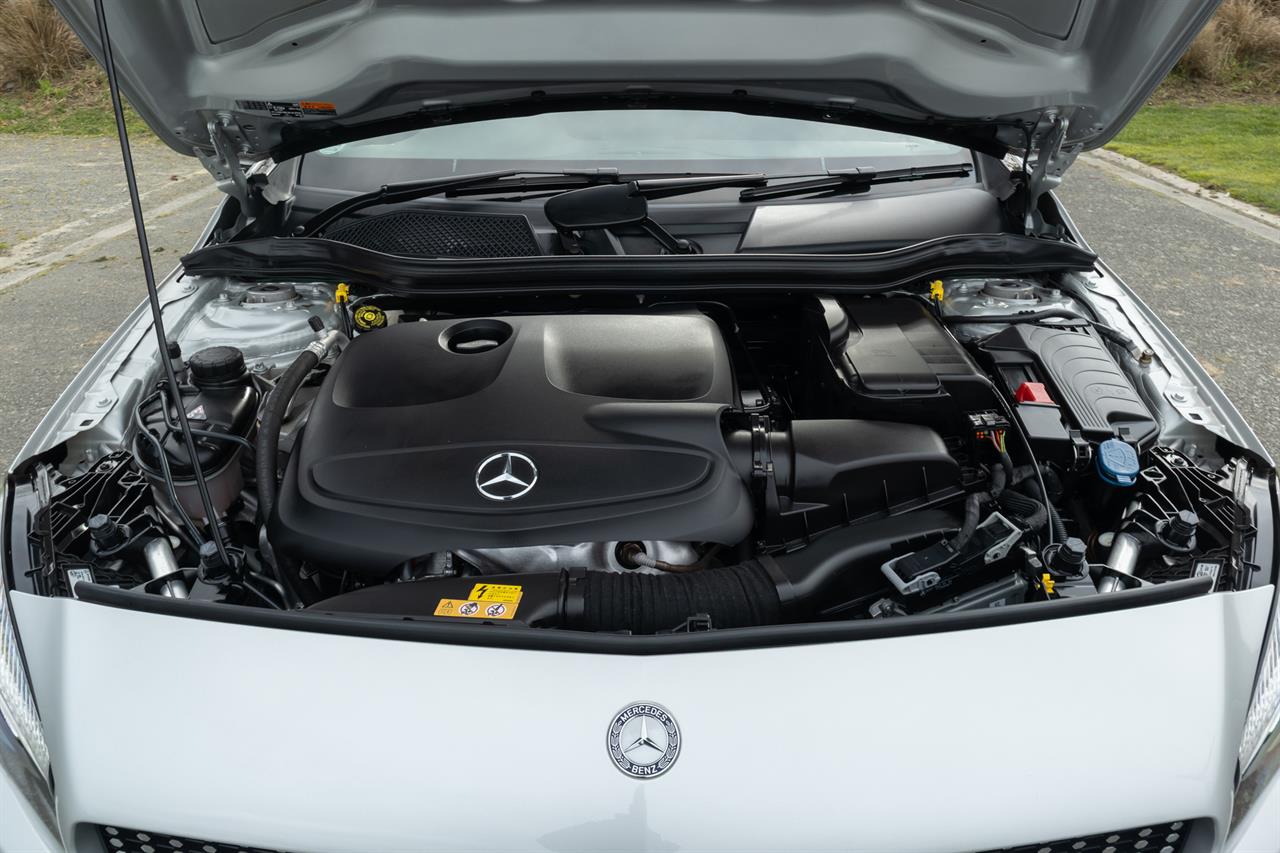 2017 Mercedes-Benz A180