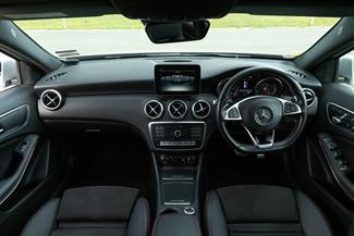2017 Mercedes-Benz A180 - Thumbnail
