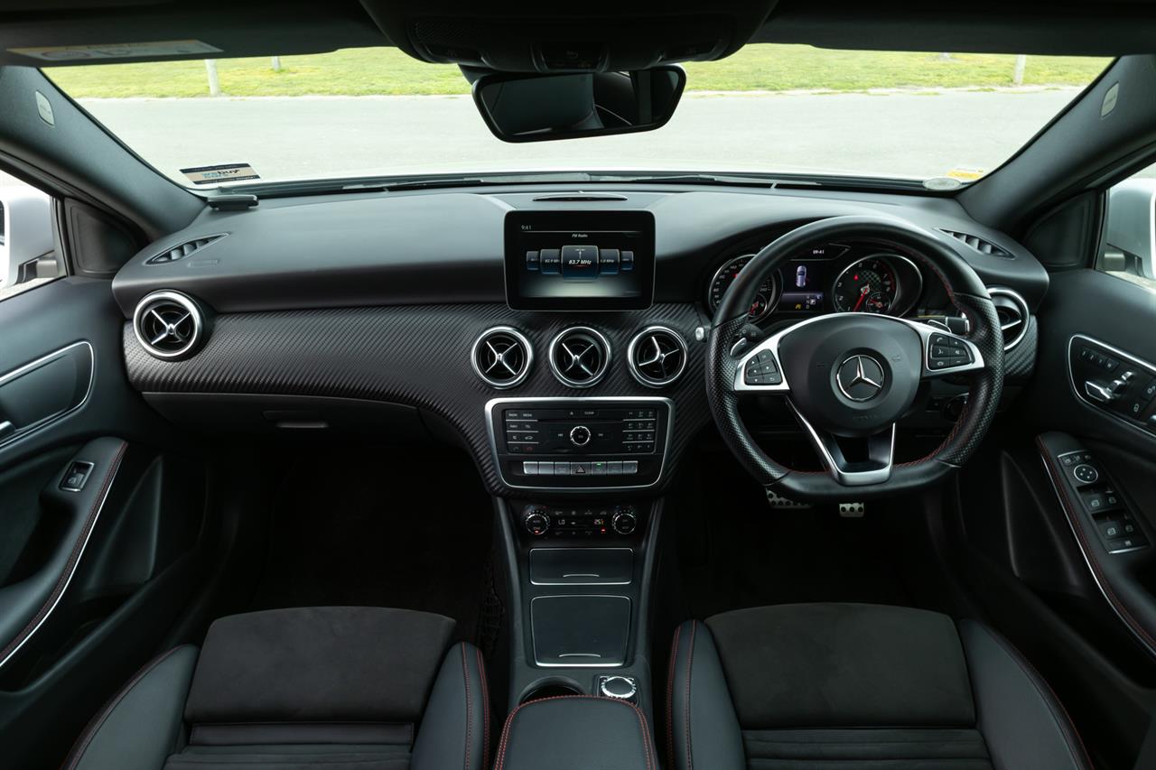 2017 Mercedes-Benz A180