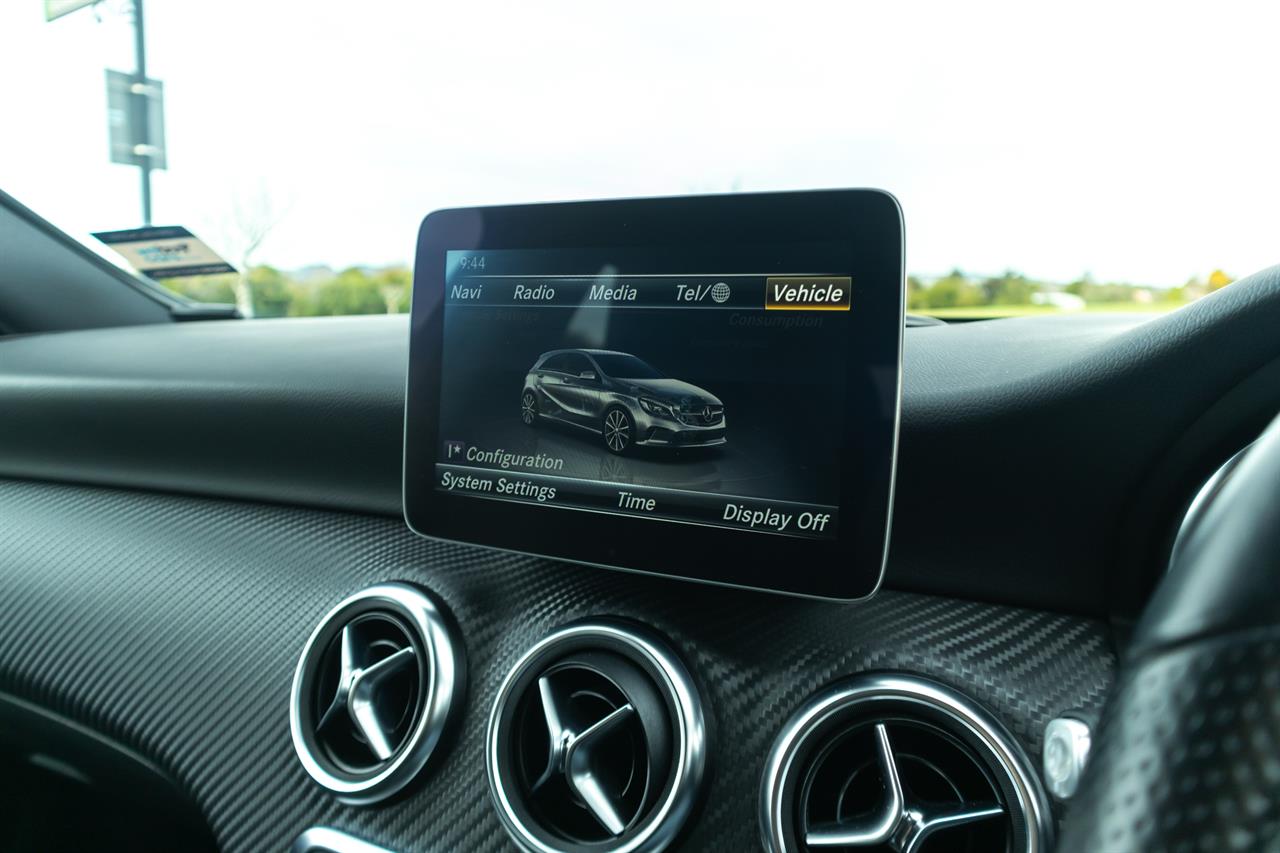 2017 Mercedes-Benz A180