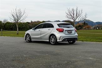 2017 Mercedes-Benz A180 - Thumbnail