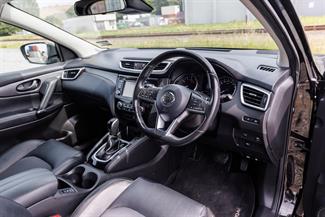 2019 Nissan Qashqai - Thumbnail