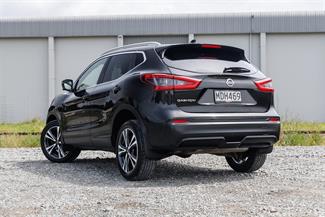 2019 Nissan Qashqai - Thumbnail