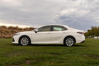 2023 Toyota Camry - Thumbnail