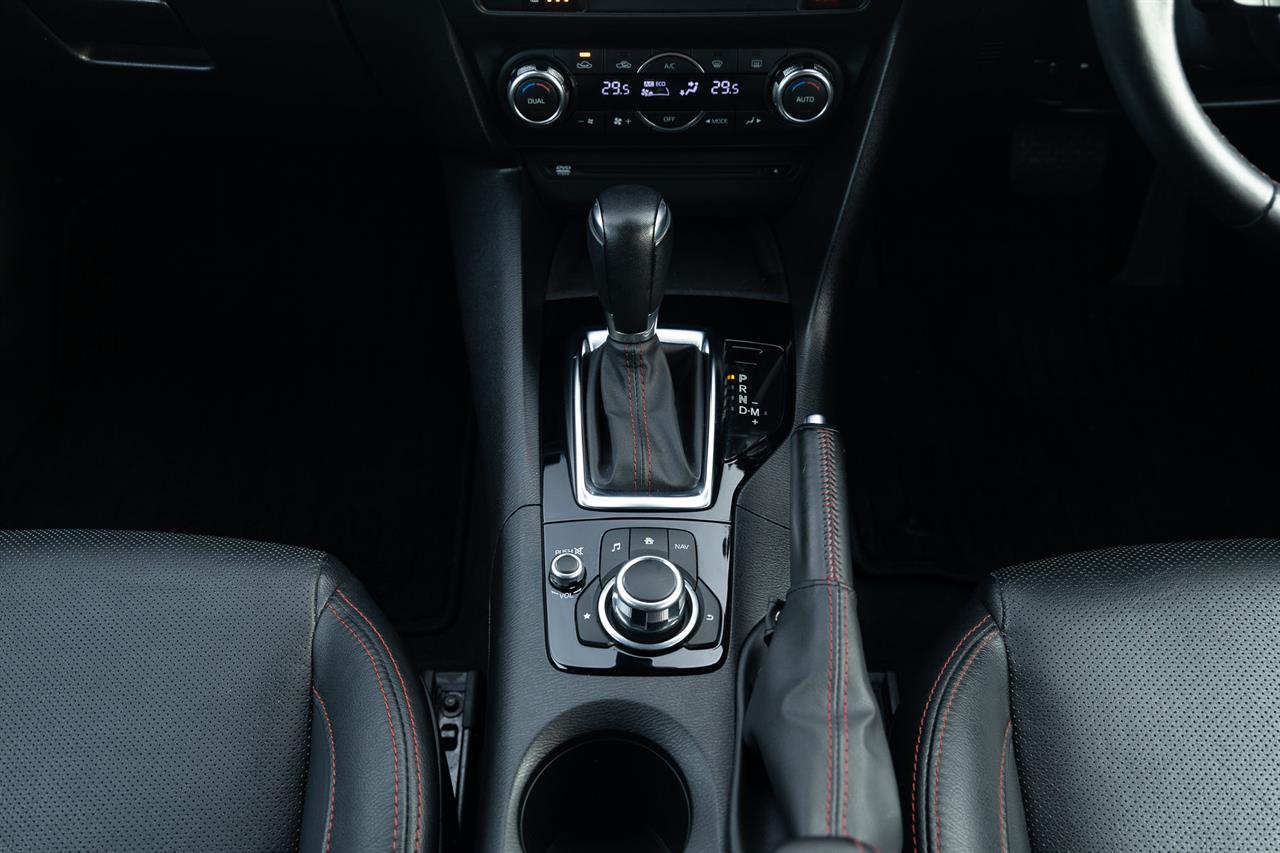 2014 Mazda Axela
