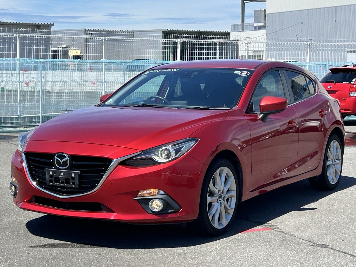 2014 Mazda Axela