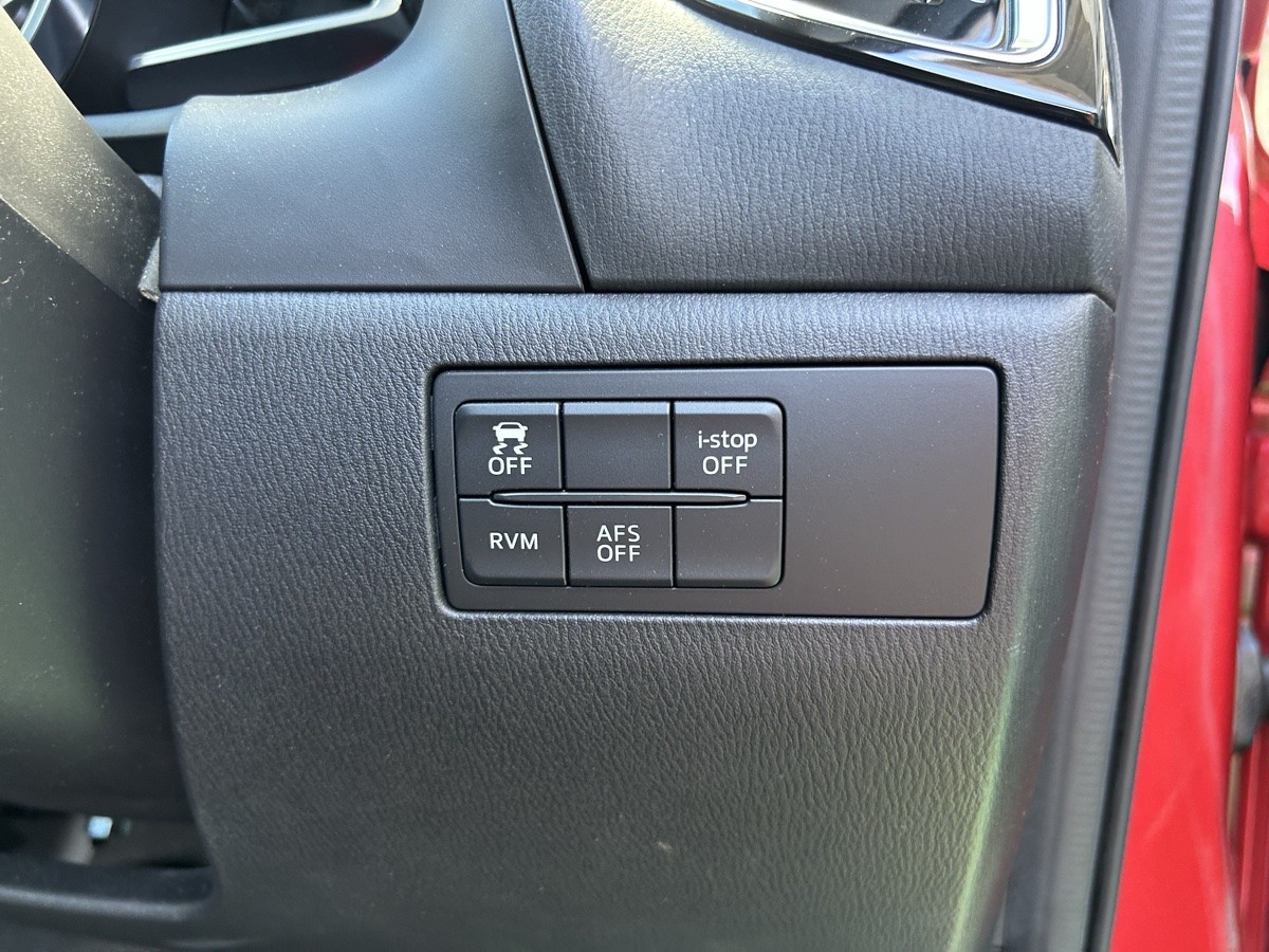 2014 Mazda Axela