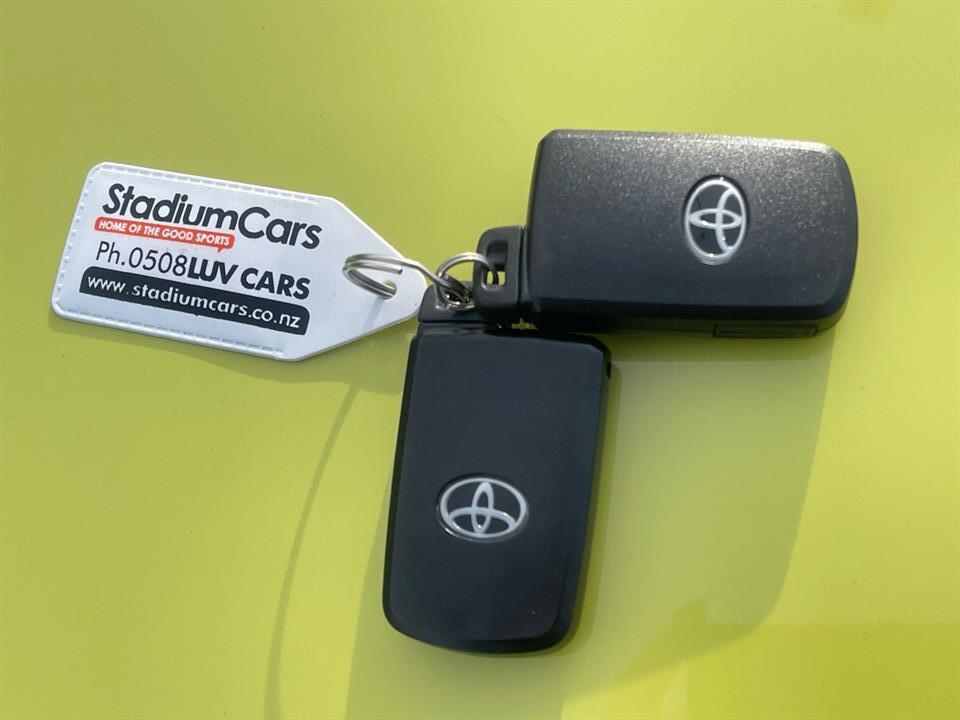 2016 Toyota Auris