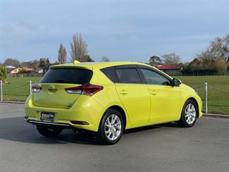 2016 Toyota Auris - Thumbnail