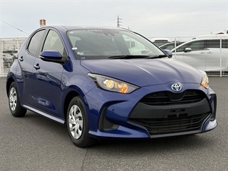 2021 Toyota Yaris - Thumbnail