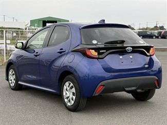 2021 Toyota Yaris - Thumbnail