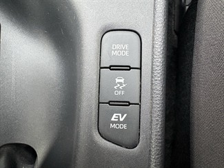 2021 Toyota Yaris - Thumbnail
