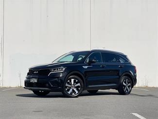 2022 Kia Sorento - Thumbnail