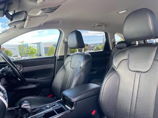 2022 Kia Sorento - Thumbnail