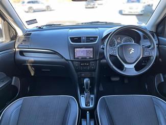 2015 Suzuki Swift - Thumbnail