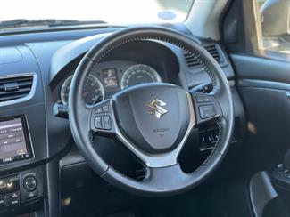 2015 Suzuki Swift - Thumbnail