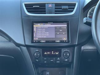 2015 Suzuki Swift - Thumbnail