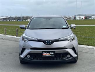 2017 Toyota C-HR - Thumbnail