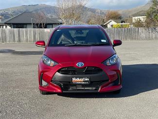 2020 Toyota Yaris - Thumbnail