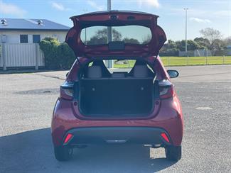 2020 Toyota Yaris - Thumbnail