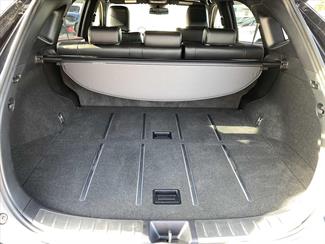2014 Toyota Harrier - Thumbnail