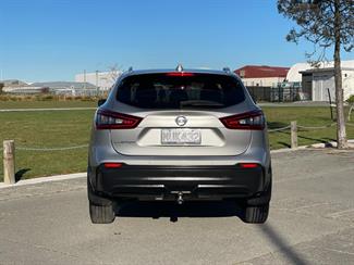 2020 Nissan Qashqai - Thumbnail