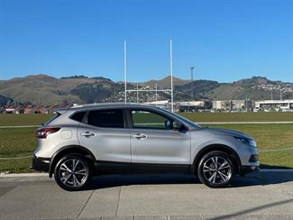 2020 Nissan Qashqai - Thumbnail