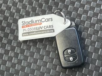 2017 Toyota AQUA - Thumbnail