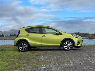 2017 Toyota AQUA - Thumbnail