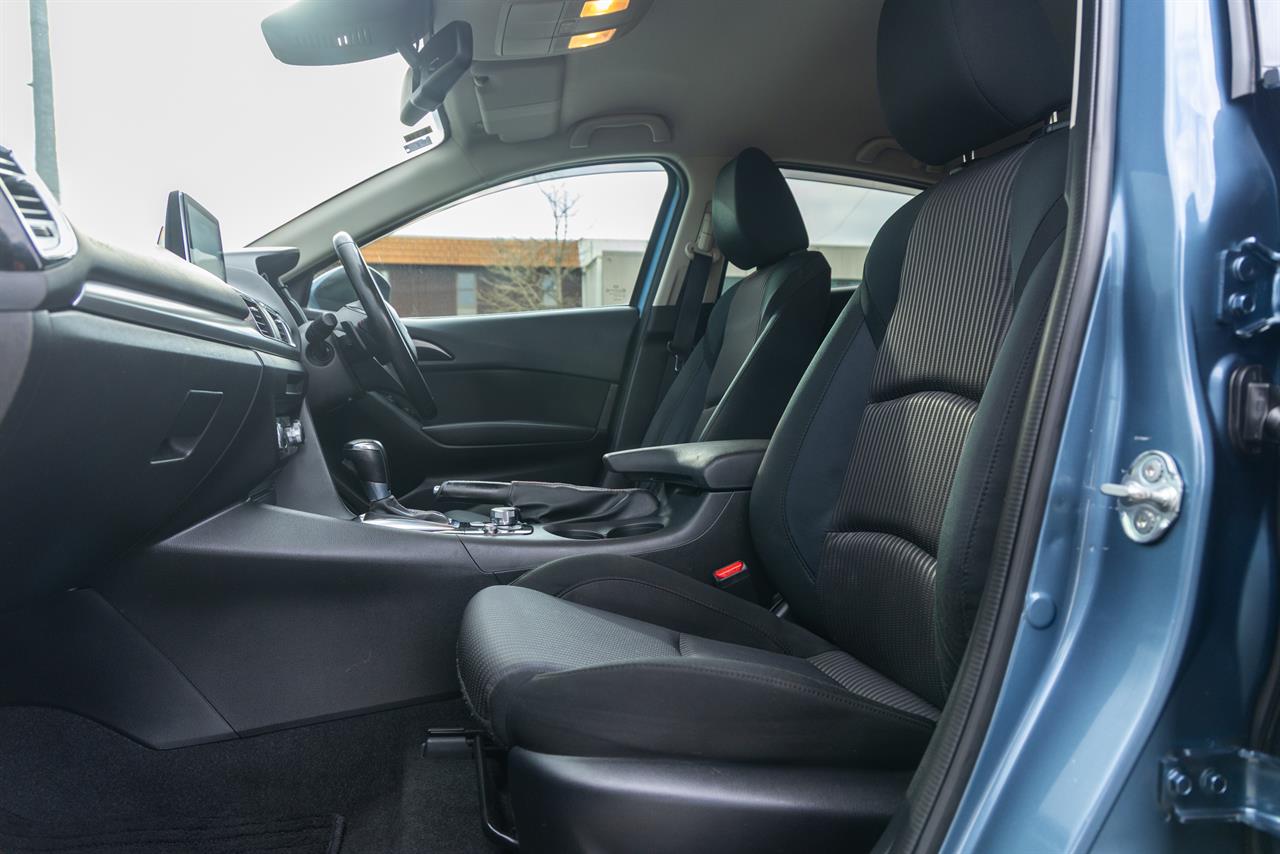 2015 Mazda Axela