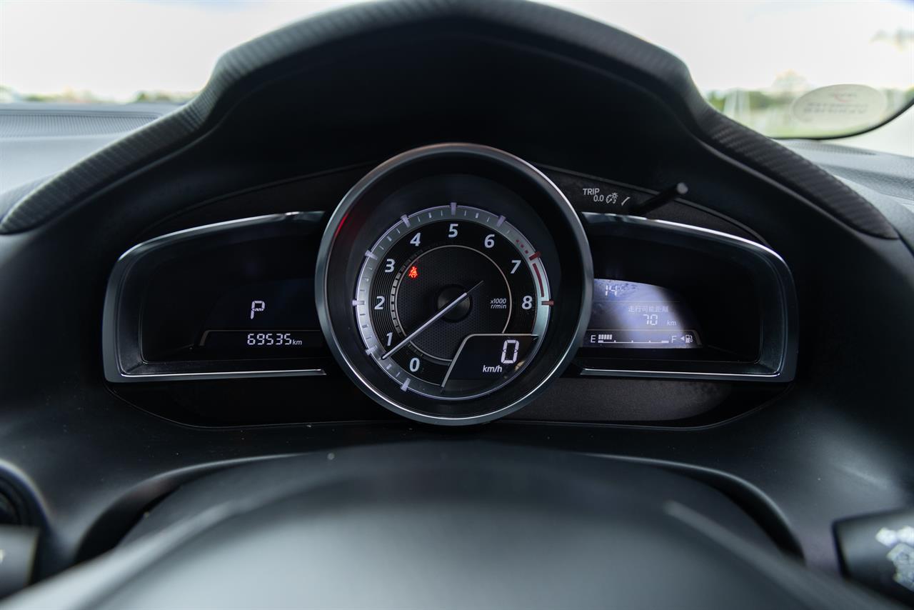 2015 Mazda Axela