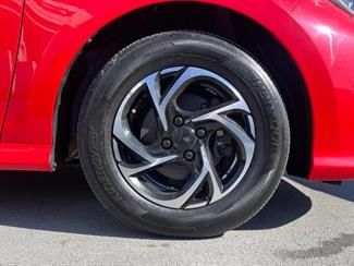 2020 Toyota Yaris - Thumbnail