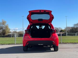 2020 Toyota Yaris - Thumbnail