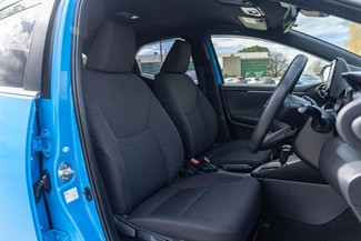 2020 Toyota Yaris - Thumbnail