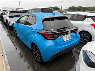2020 Toyota Yaris - Thumbnail