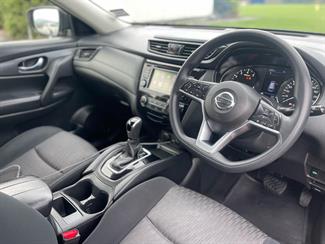 2021 Nissan X-Trail - Thumbnail