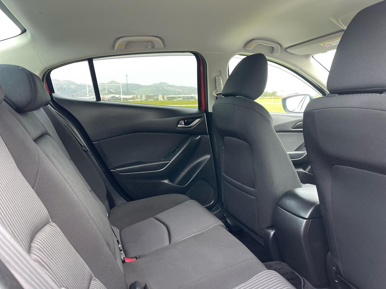 2014 Mazda Axela
