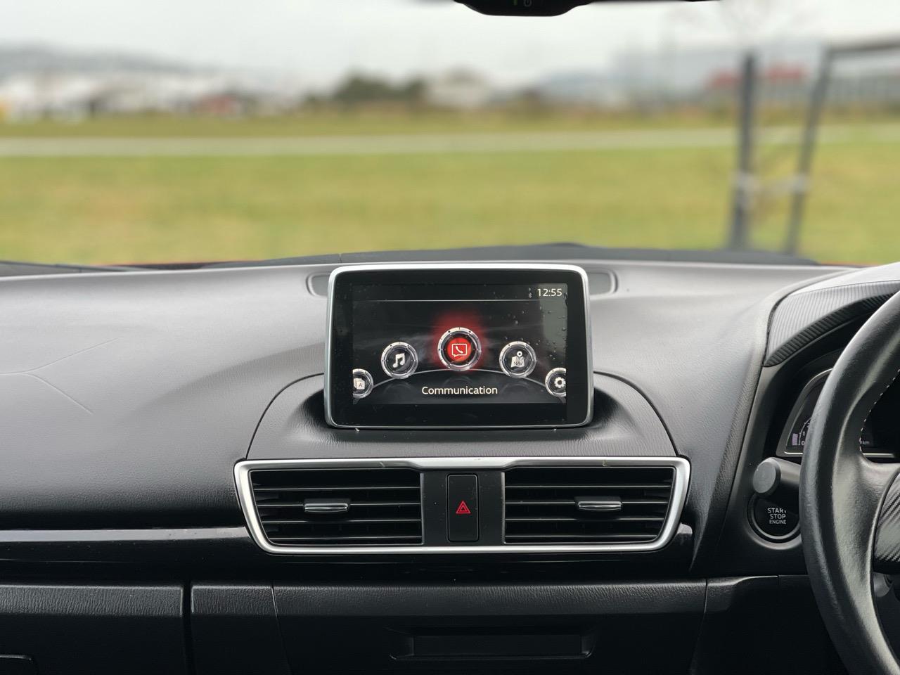 2014 Mazda Axela