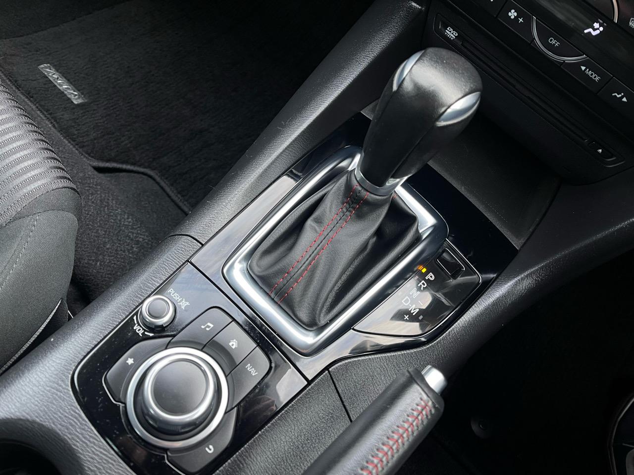 2014 Mazda Axela