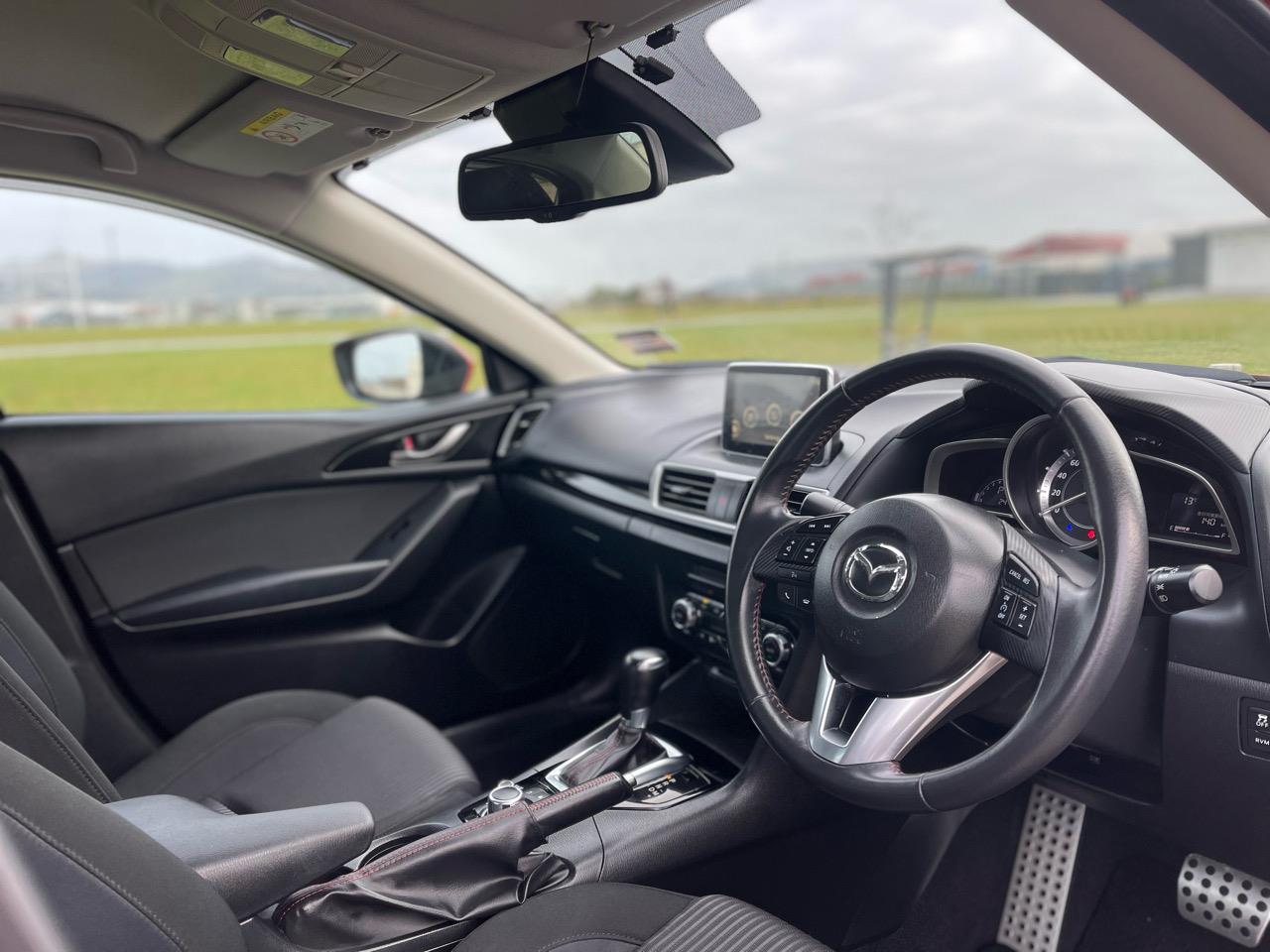 2014 Mazda Axela