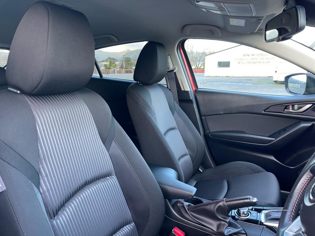 2015 Mazda Axela