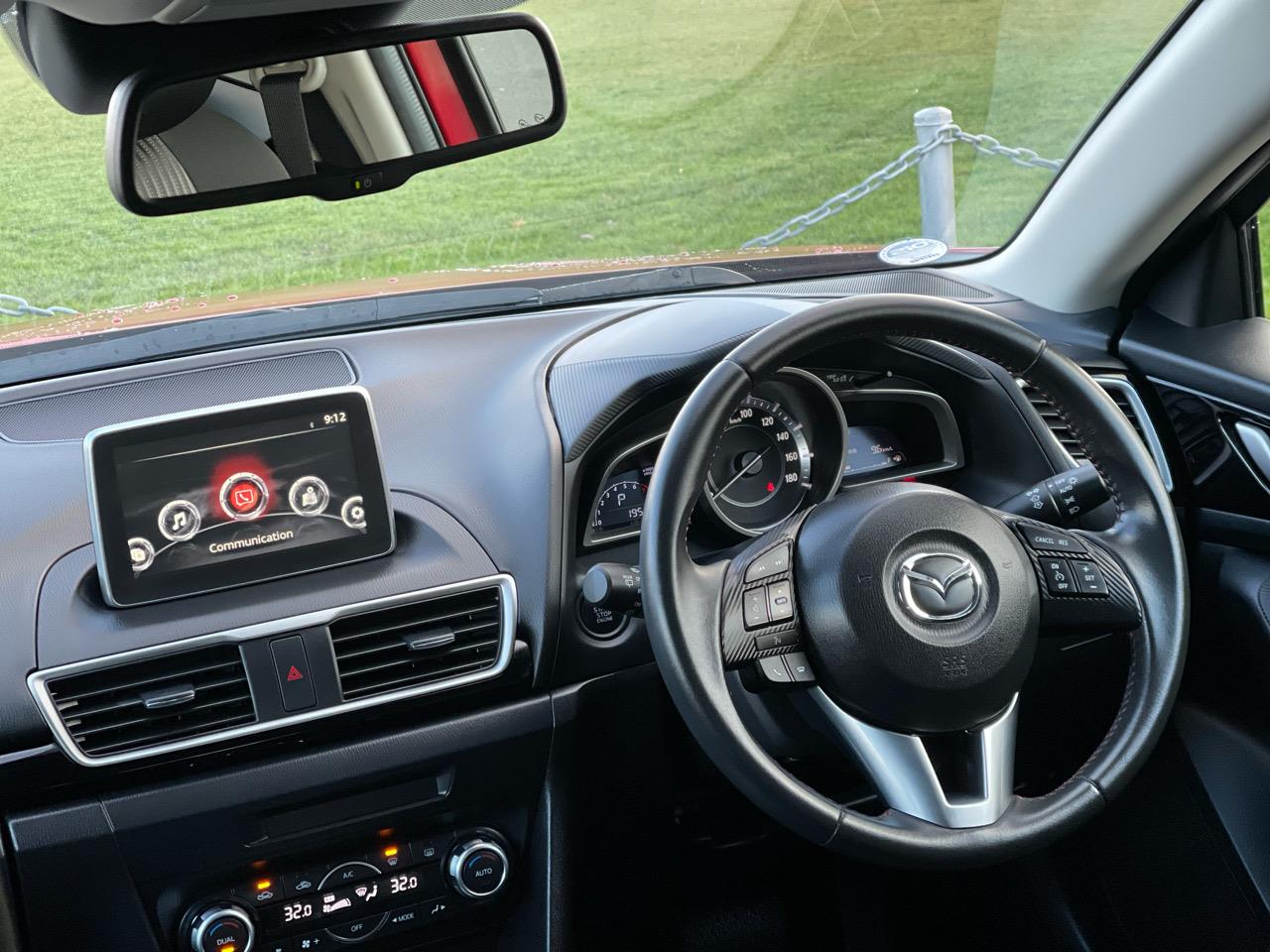 2015 Mazda Axela