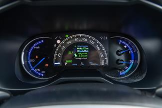 2020 Toyota RAV4 - Thumbnail