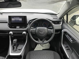2019 Toyota RAV4 - Thumbnail