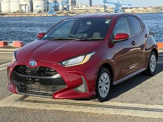 2020 Toyota Yaris - Thumbnail