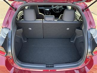 2020 Toyota Yaris - Thumbnail