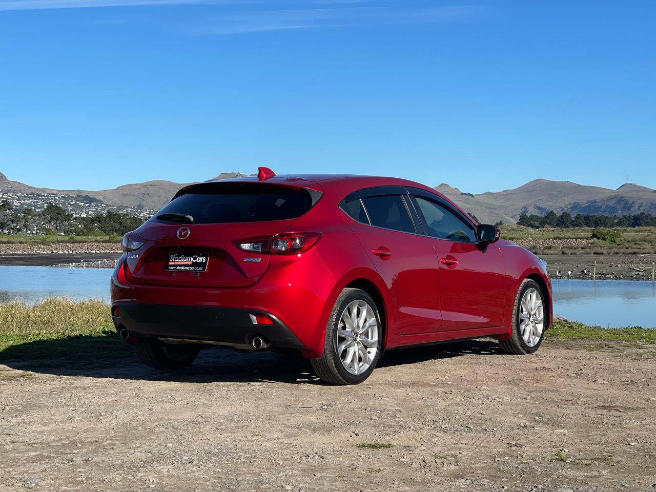 2014 Mazda Axela