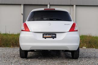 2014 Suzuki Swift - Thumbnail